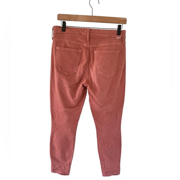 Mother The Looker Ankle Fray in Gettin’ In - Picture 4 of 7